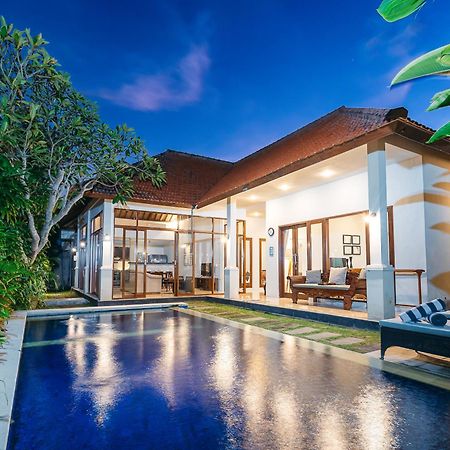 Mahayana Villa Batu Belig - Close To The Beach ชังกู ภายนอก รูปภาพ