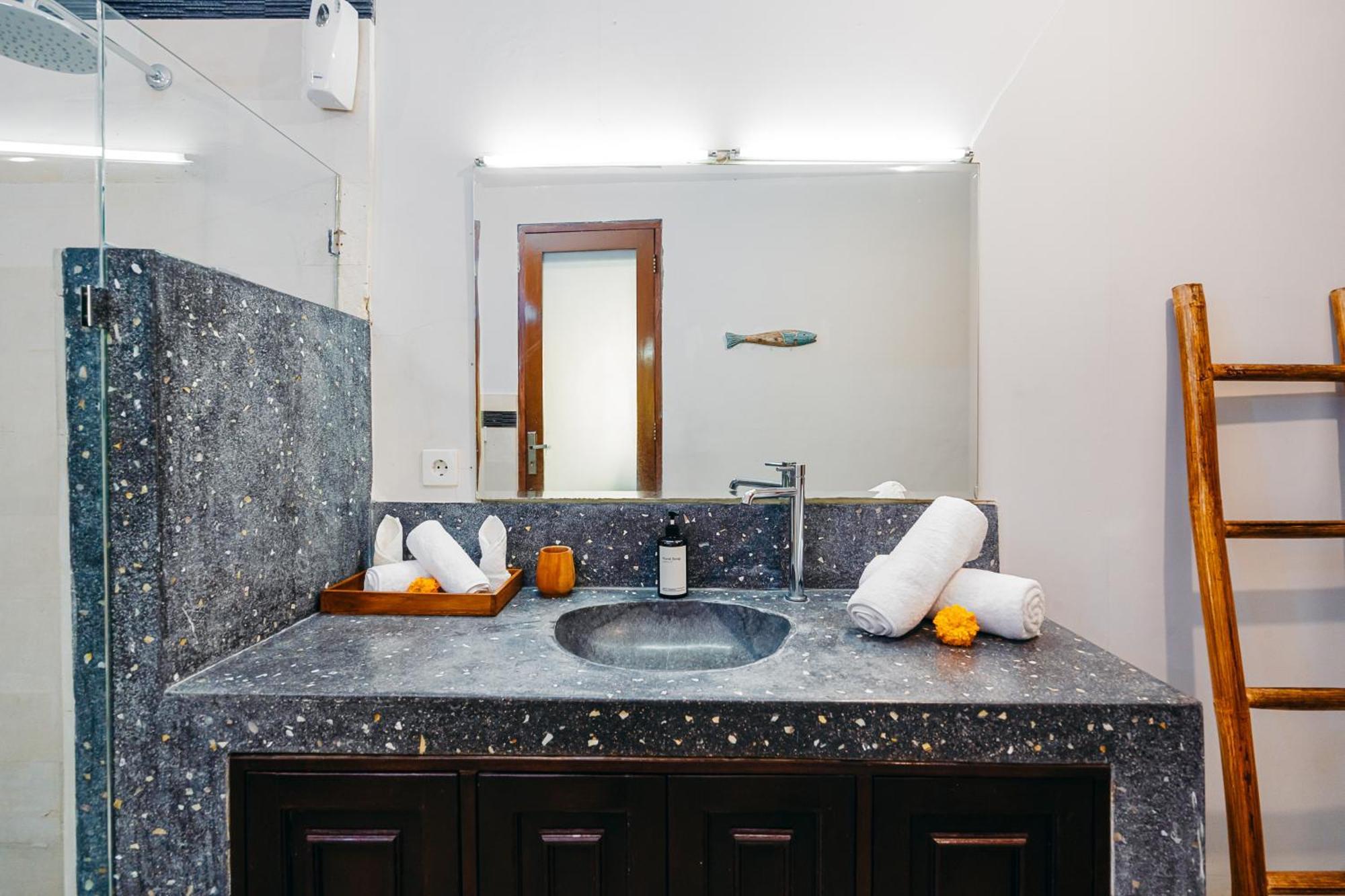 Mahayana Villa Batu Belig - Close To The Beach ชังกู ภายนอก รูปภาพ